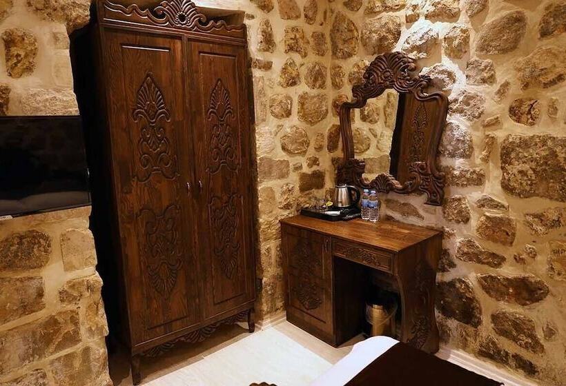 هتل Mardi̇n Bey Konaği