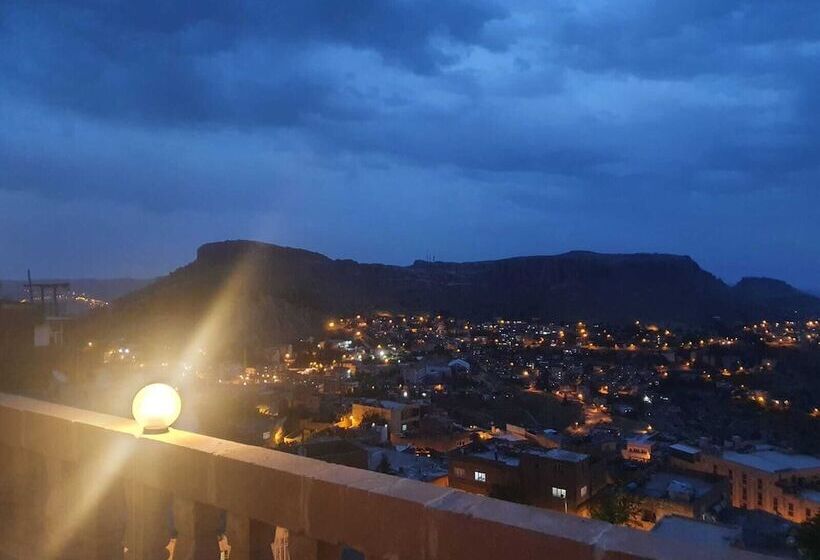 هتل Mardi̇n Bey Konaği