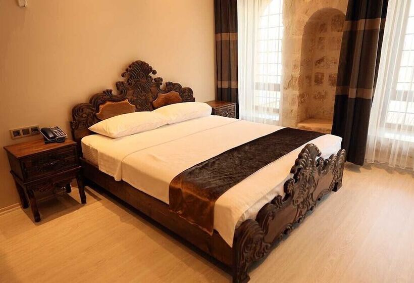 هتل Mardi̇n Bey Konaği