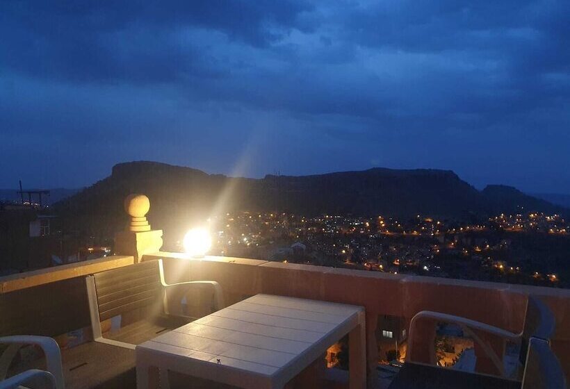 هتل Mardi̇n Bey Konaği