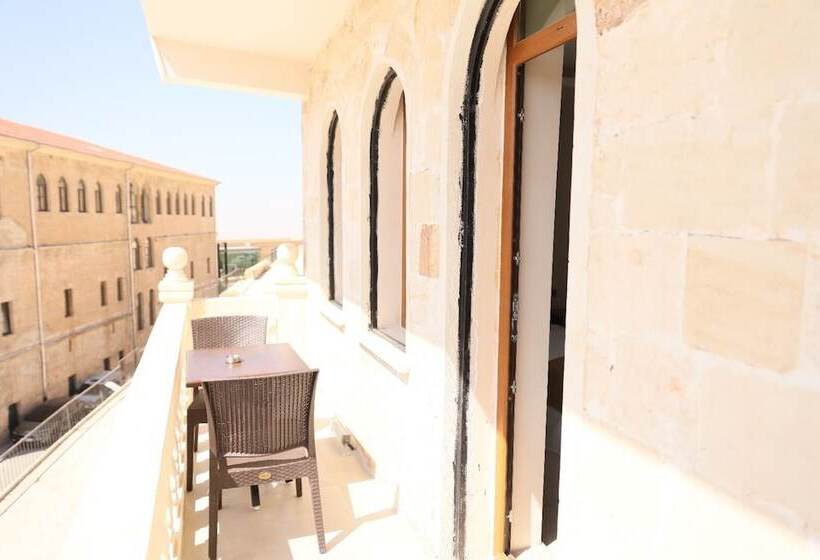 هتل Mardi̇n Bey Konaği