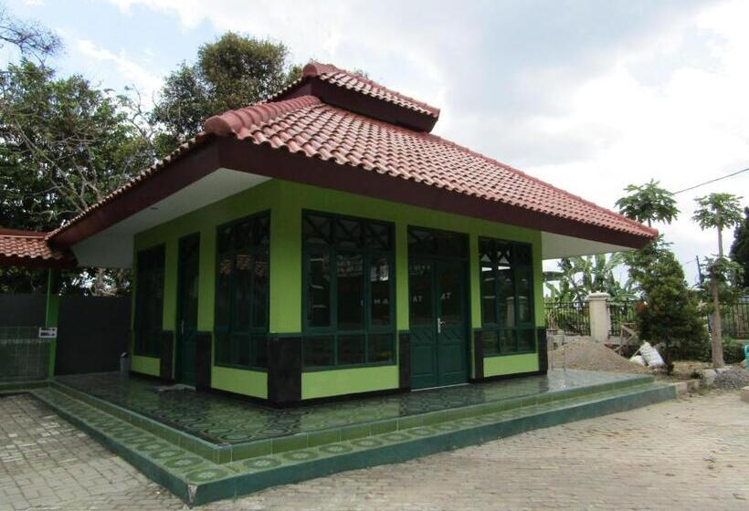 Отель Bip Tawangmangu