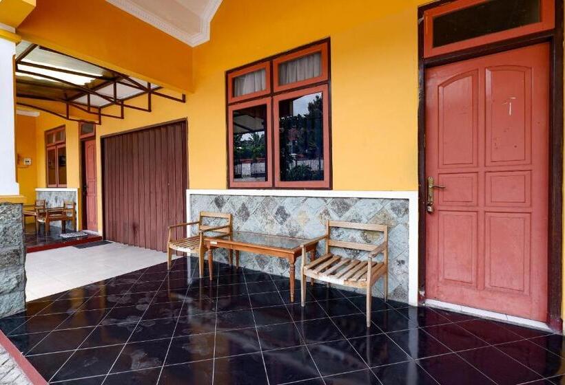 Отель Bip Tawangmangu