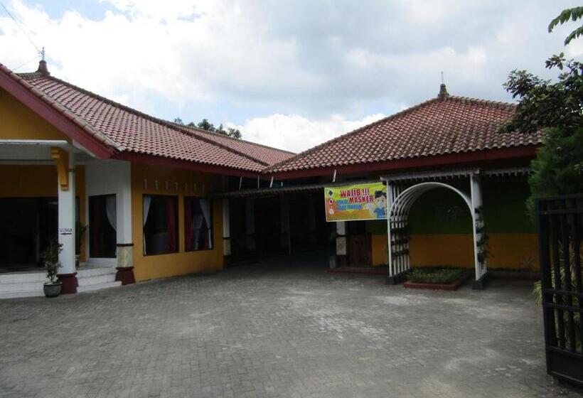 Отель Bip Tawangmangu