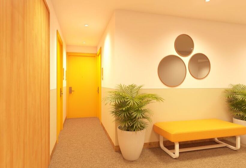 Bloom Hotel   Karol Bagh