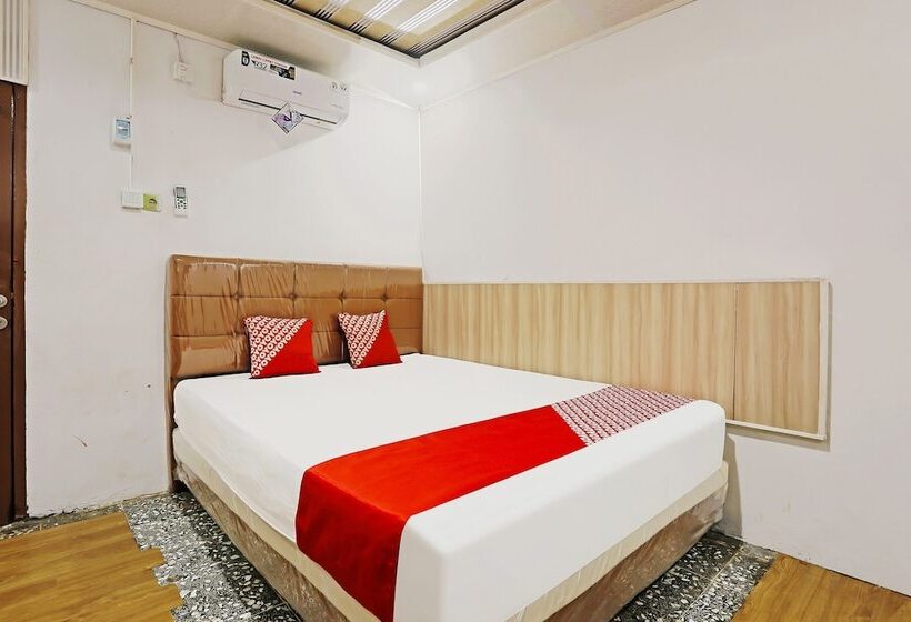 בית מלון כפרי Bone Indah By Oyo Rooms