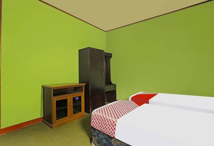 בית מלון כפרי Bone Indah By Oyo Rooms