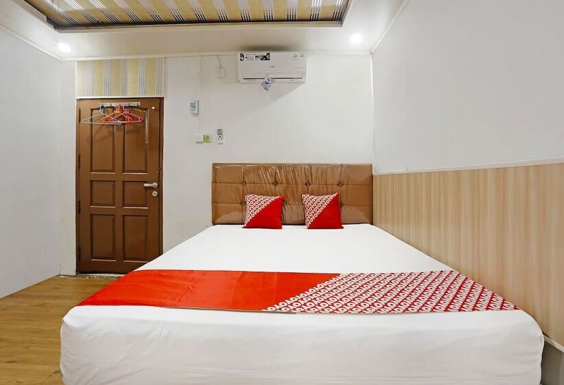 בית מלון כפרי Bone Indah By Oyo Rooms