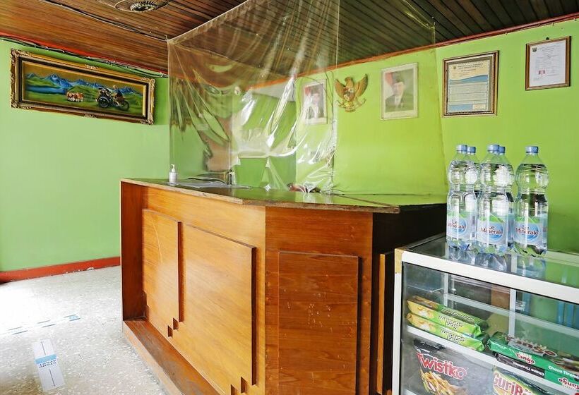 هتل Bone Indah By Oyo Rooms