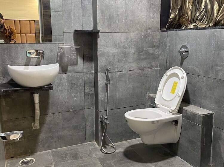 בית מלון כפרי Brij Residency