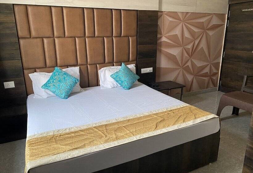 בית מלון כפרי Brij Residency