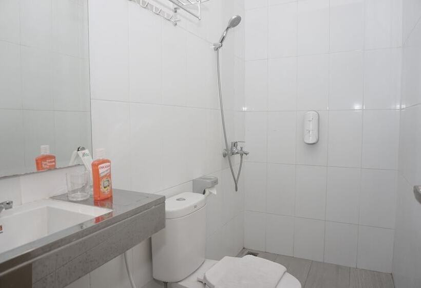 Cahaya 3 Hotel Near Juanda Airport