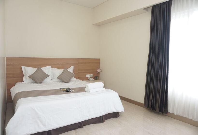 Cahaya 3 Hotel Near Juanda Airport