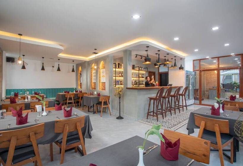 فندق Cambana La Riviere Boutique