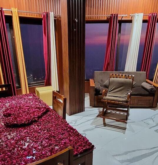 ホテル Casa Arhan Luxury Mussoorie Homestay