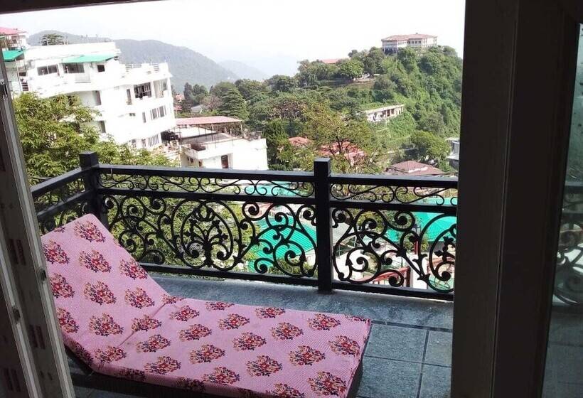 ホテル Casa Arhan Luxury Mussoorie Homestay