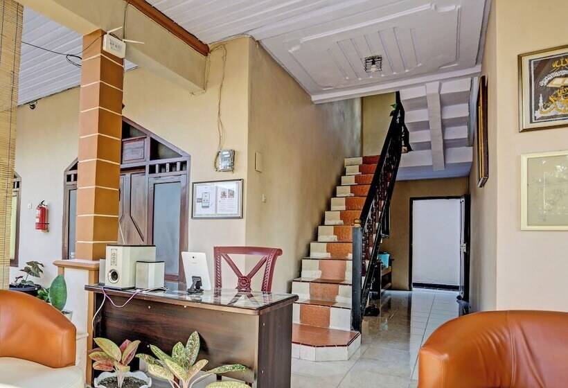 酒店 Cita Suraya Homestay By Oyo