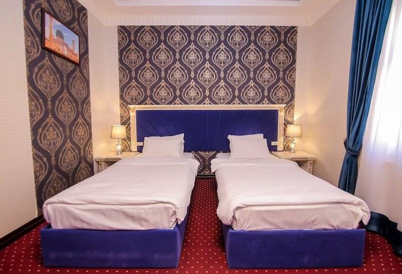 בית מלון כפרי Dendi Plaza