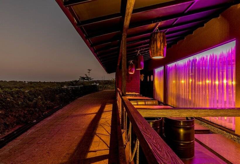 בית מלון כפרי Dio Regaalo Theme Resort