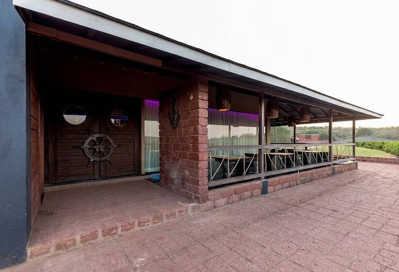 בית מלון כפרי Dio Regaalo Theme Resort