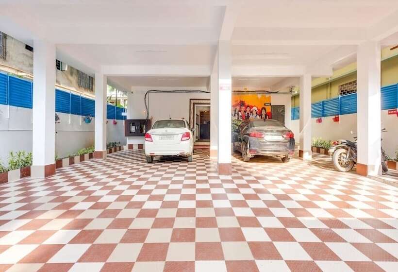 فندق Erica Residency