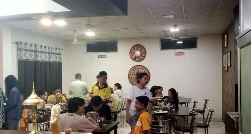 فندق Erica Residency