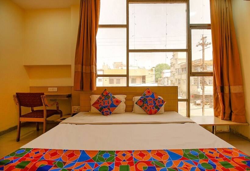 ホテル Fabexpress Maanpreet