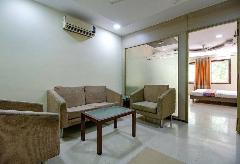 ホテル Fabexpress Maanpreet