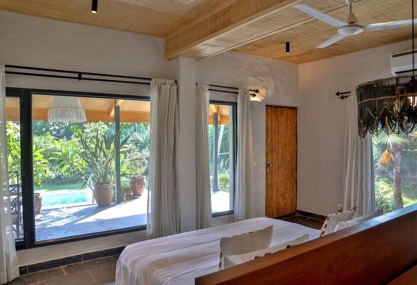 Hotel Fhr Wilderness Lodge Chandigarh By Tutc