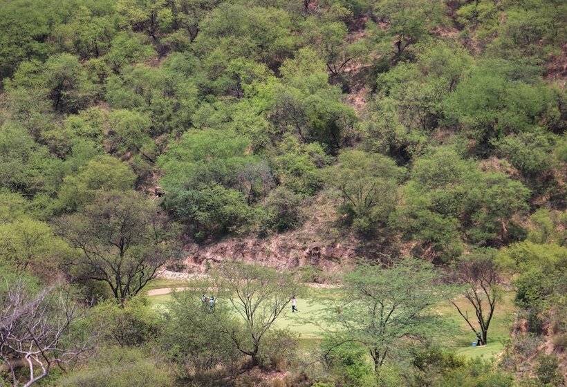 Hotel Fhr Wilderness Lodge Chandigarh By Tutc