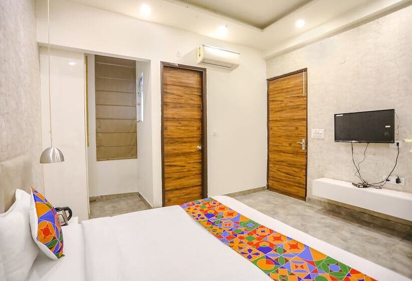 Fabhotel F9 Sector 19