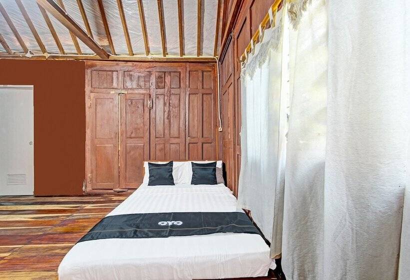 Отель Collection O 91582 Green Kasongan Cottage