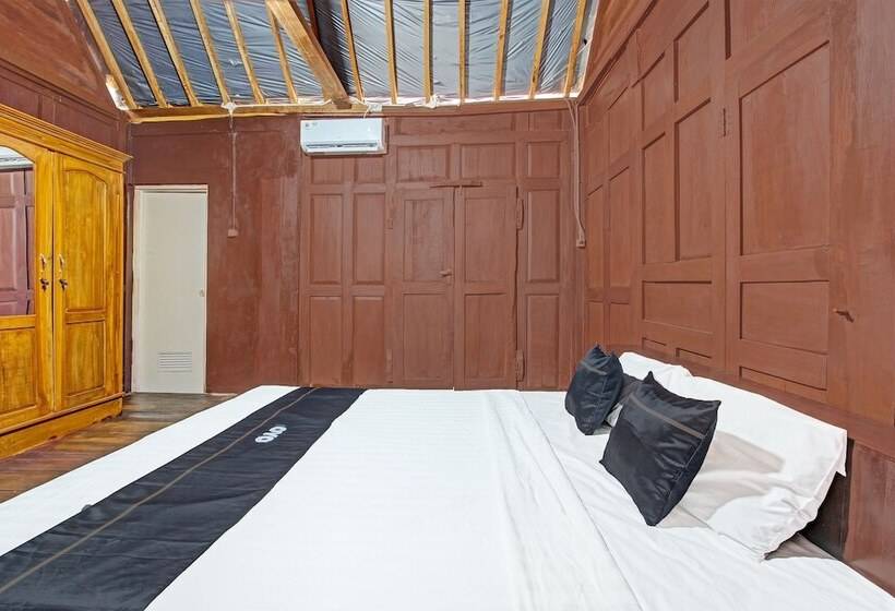 Отель Collection O 91582 Green Kasongan Cottage