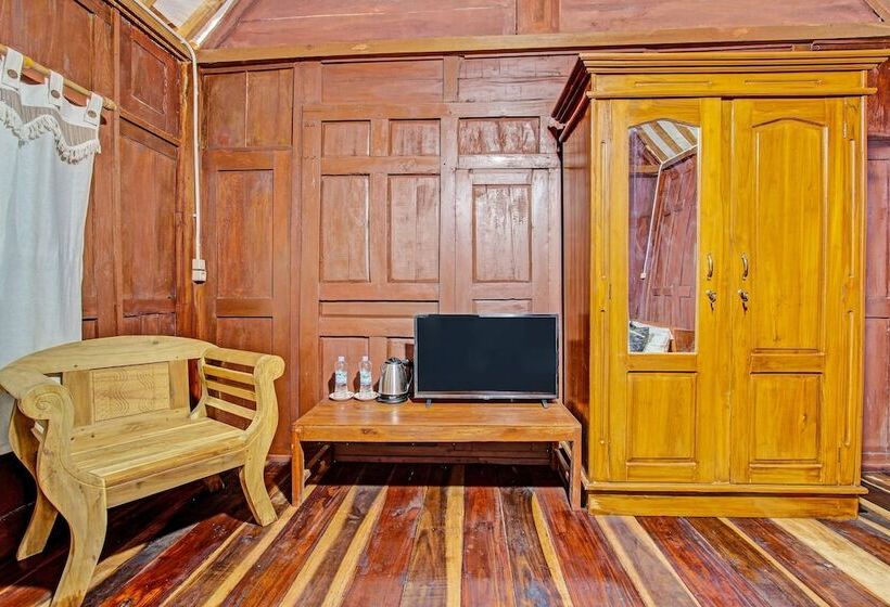 Отель Collection O 91582 Green Kasongan Cottage