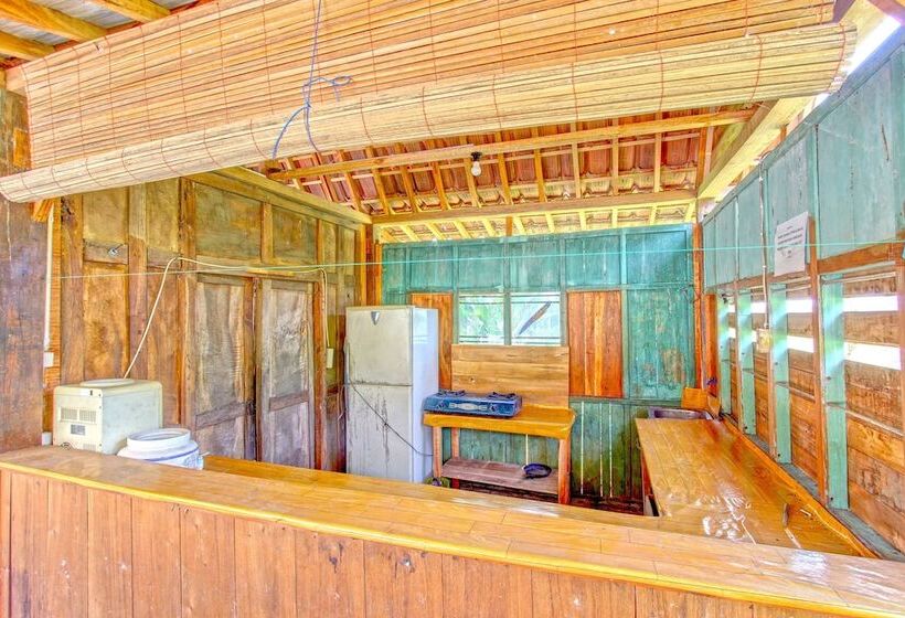 Отель Collection O 91582 Green Kasongan Cottage