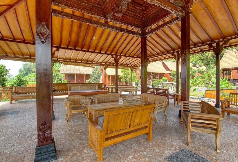 Отель Collection O 91582 Green Kasongan Cottage