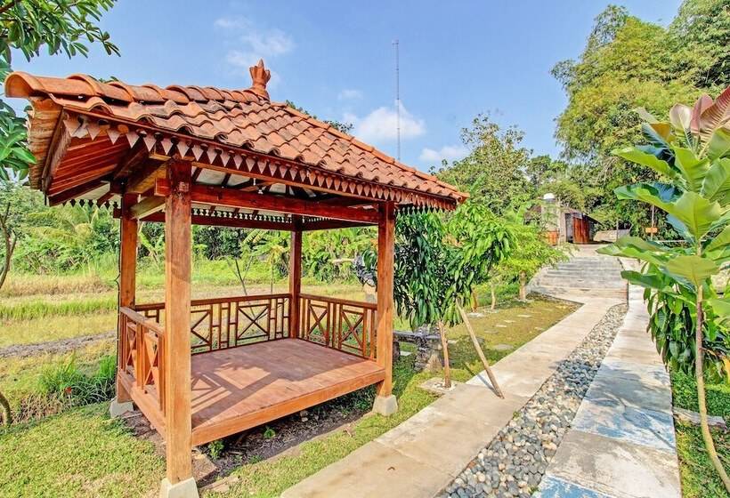 Отель Collection O 91582 Green Kasongan Cottage