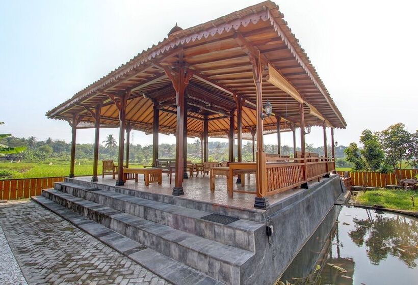 Отель Collection O 91582 Green Kasongan Cottage