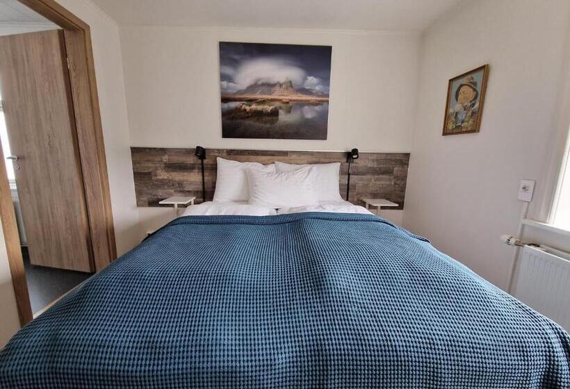 هتل Guesthouse Mikael