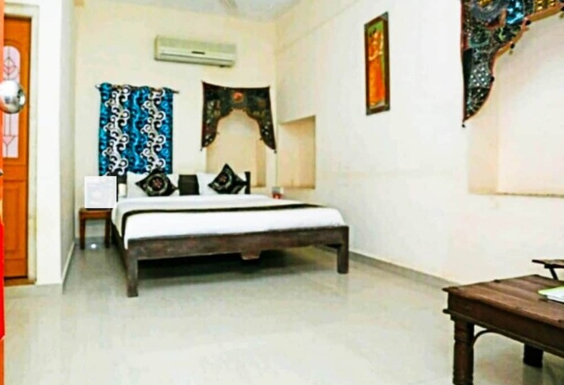 فندق Heera Court