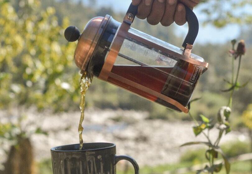 Hotel Himalayan River Garden