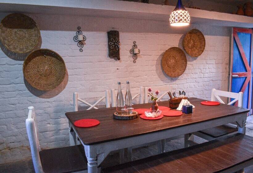 Hotel Himalayan River Garden