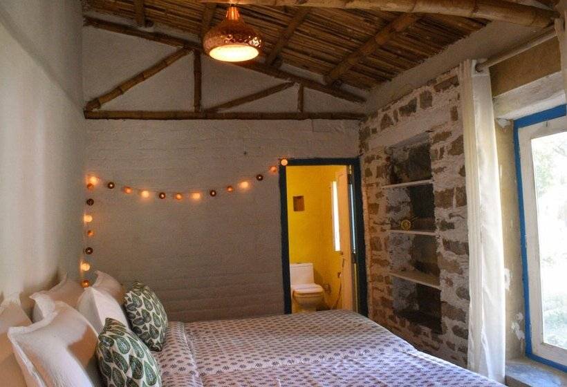 Hotel Himalayan River Garden