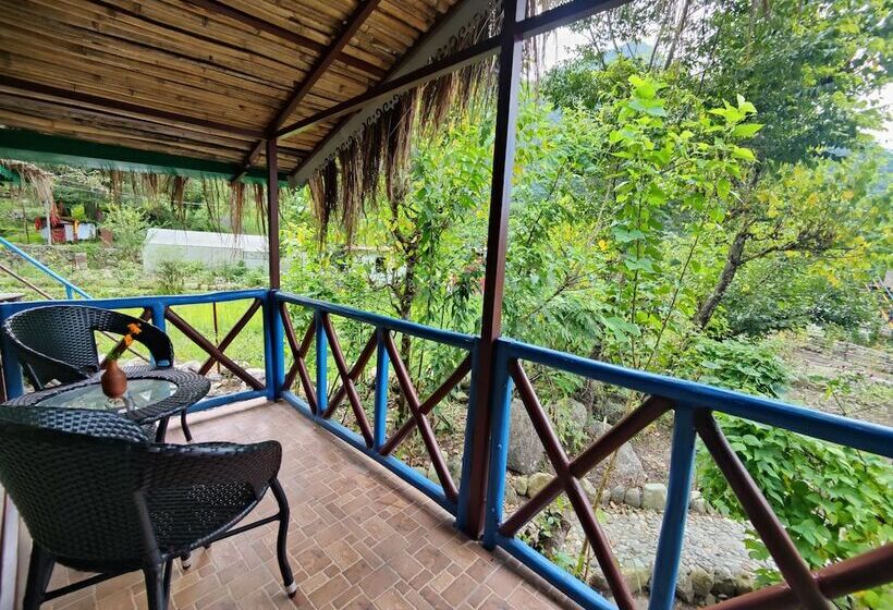 Hotel Himalayan River Garden