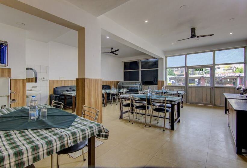 Itsy Hotels Satya Shree