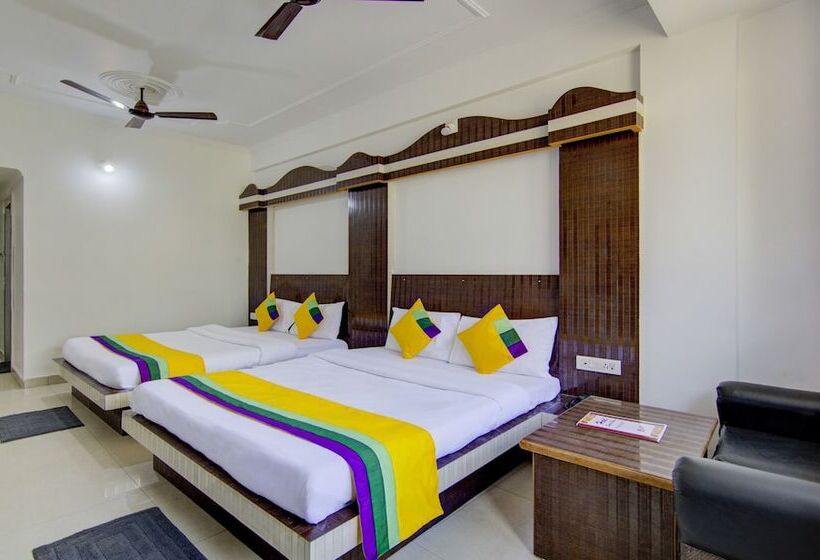 Itsy Hotels Satya Shree