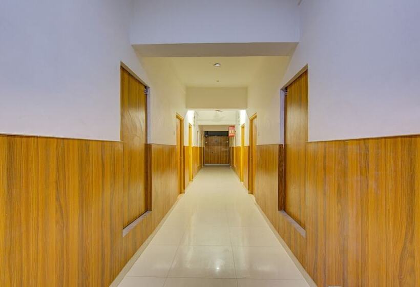 Itsy Hotels Satya Shree