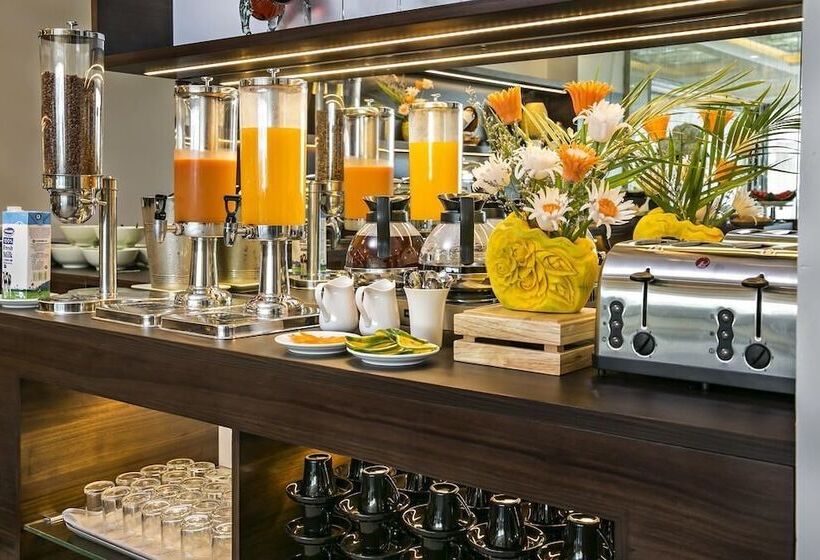 هتل Khách Sạn Minh Phú Diamond Palace