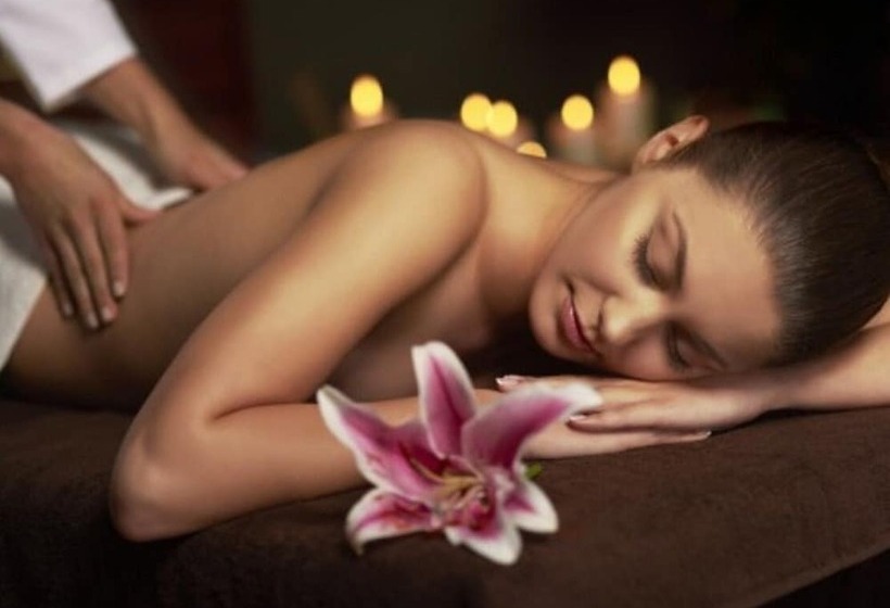 هتل Khách Sạn Minh Phú Diamond Palace