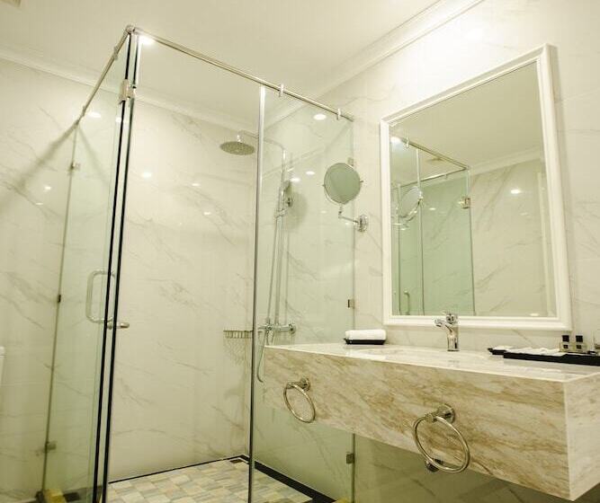 هتل Khách Sạn Minh Phú Diamond Palace